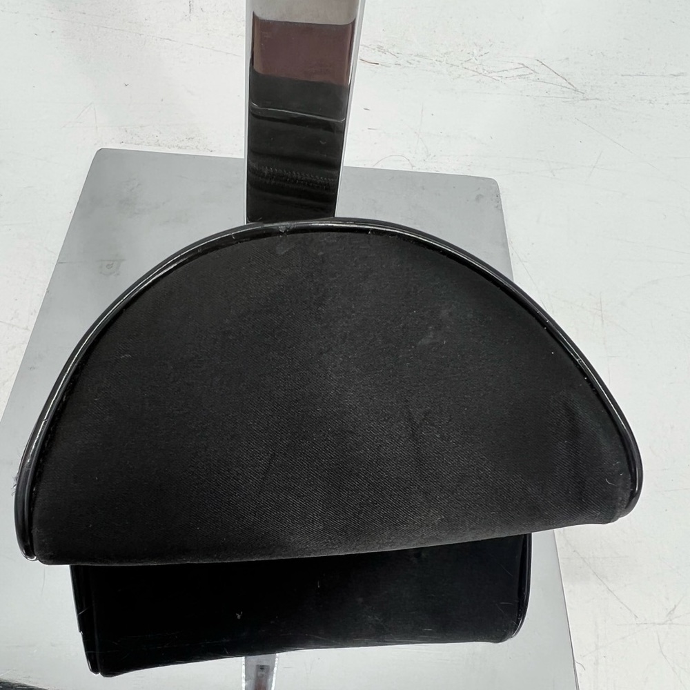 Christian Dior cosmetics pouch - Picture 3 of 9